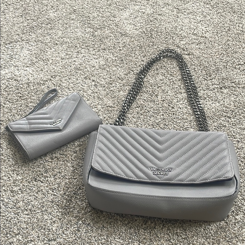 Victoria's Secret Gray Quilted Women's Bag Set
